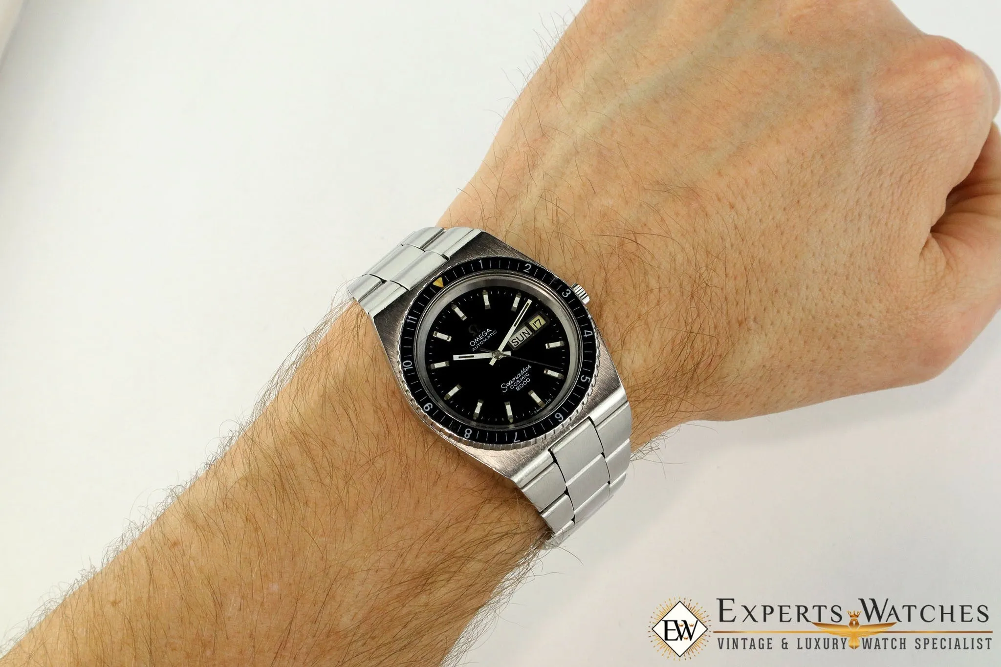 Vintage 1970' Omega Seamaster Cosmic Diver 2000 60m ref 166.137 Day Date Watch