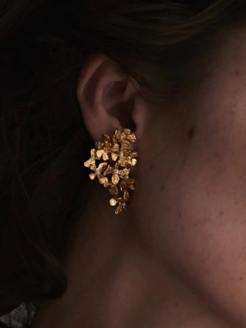 Vintage Asymmetry Flower Pearl Earrings