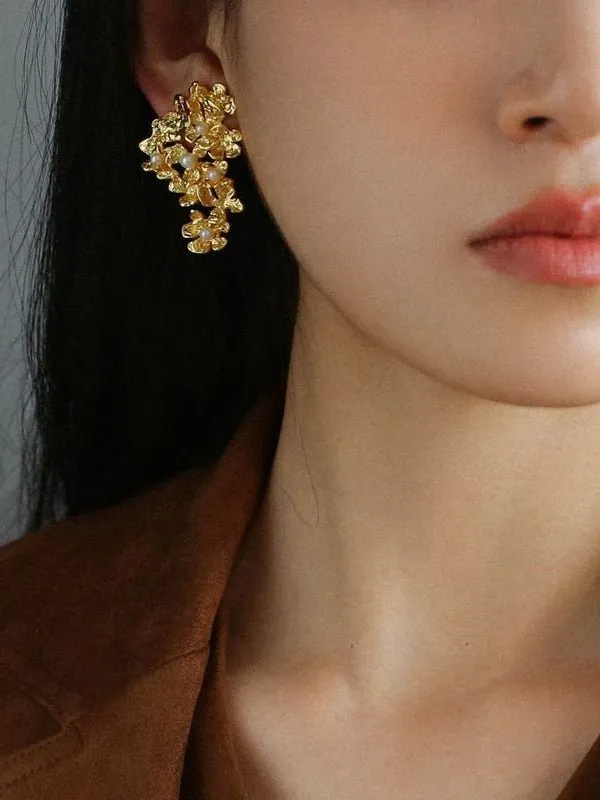 Vintage Asymmetry Flower Pearl Earrings