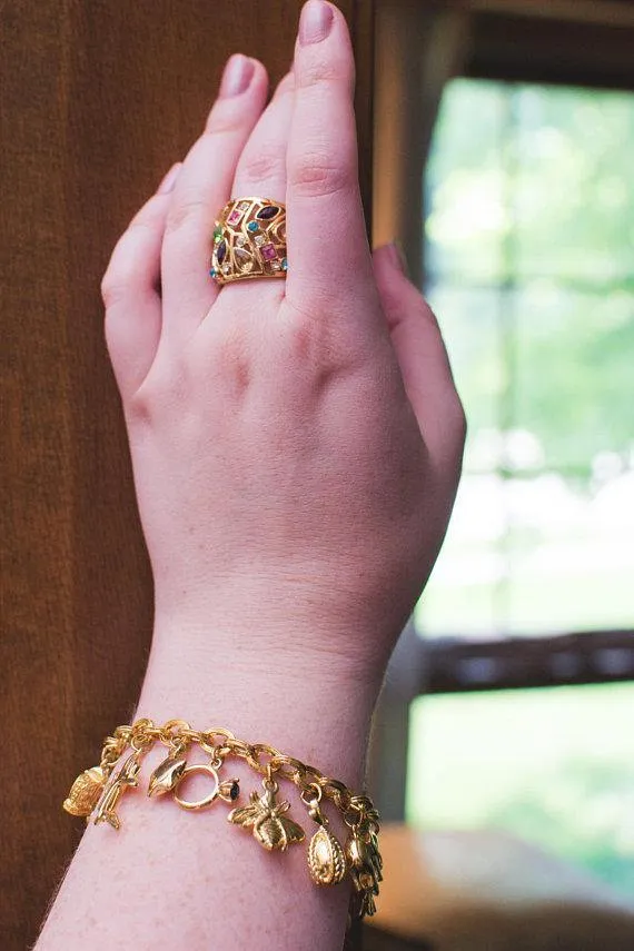 Vintage Joan Rivers Gold Tone Loaded Charm Bracelet