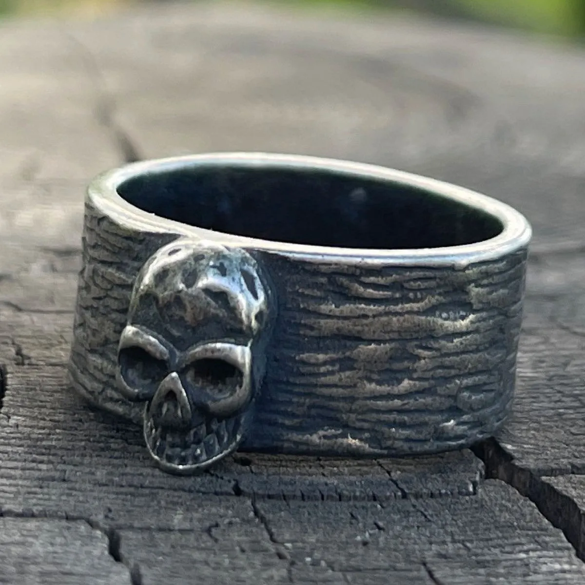 Vintage Outlaw Skull Ring (#c410)