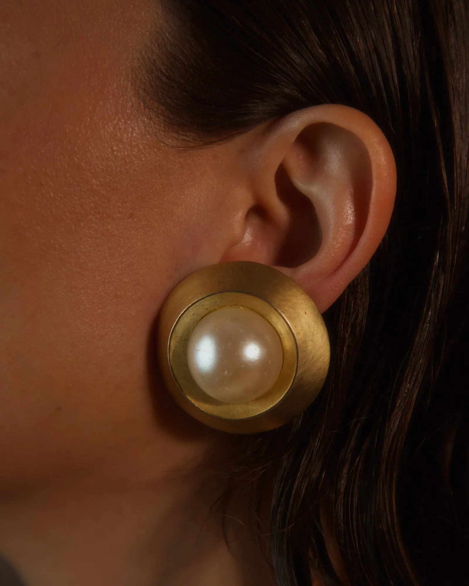 Vintage Oversized Modernist Pearl Clip Ons