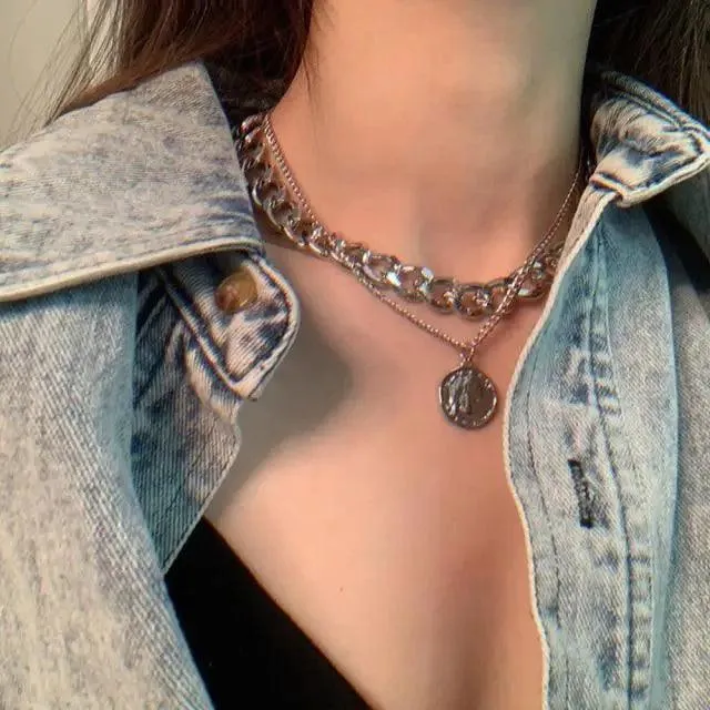 Vintage Style Multilayers Human Head Coin Pendant Necklaces For Women And Girls -Thick Chain Necklace Jewelry