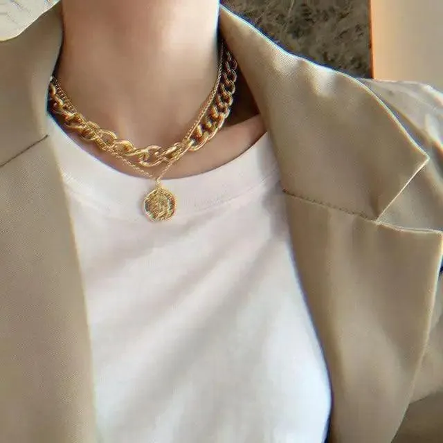 Vintage Style Multilayers Human Head Coin Pendant Necklaces For Women And Girls -Thick Chain Necklace Jewelry