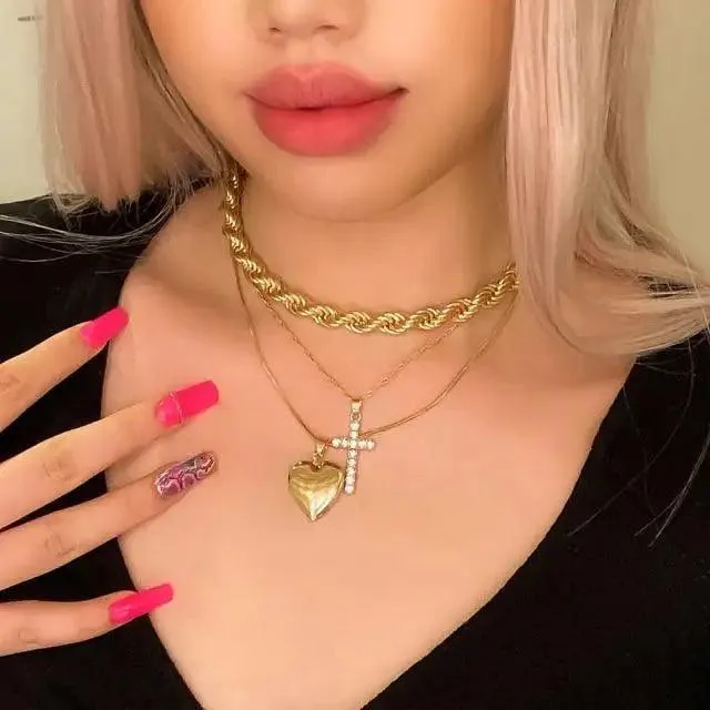 Vintage Style Multilayers Human Head Coin Pendant Necklaces For Women And Girls -Thick Chain Necklace Jewelry