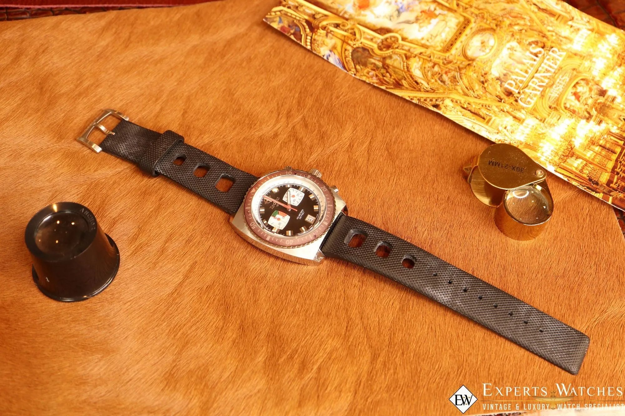 Vintage Style Zodiac Sea Dragon Swiss Diver Watch ZO8555 Chronograph