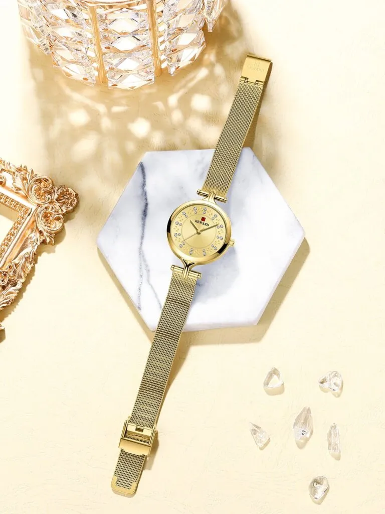 Women's Fashion Mesh Band Watch