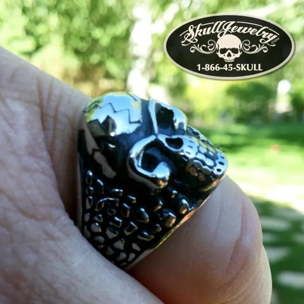 'You Shook Me All Night Long' Skull Ring -  (4304)